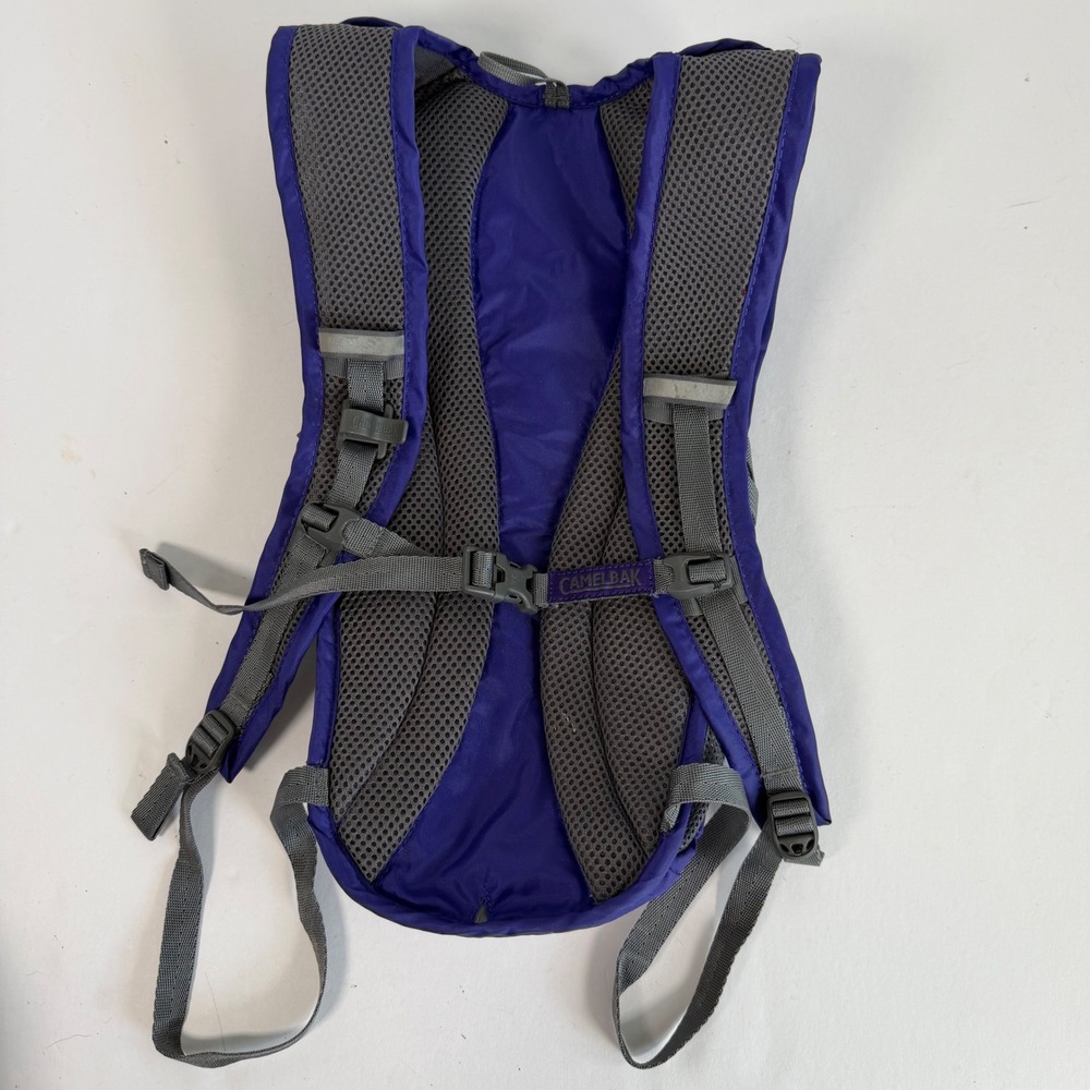 Camelbak Aurora Purple Hydration Backpack Running Hiking Cycling Lightweight - Picture 3 of 7